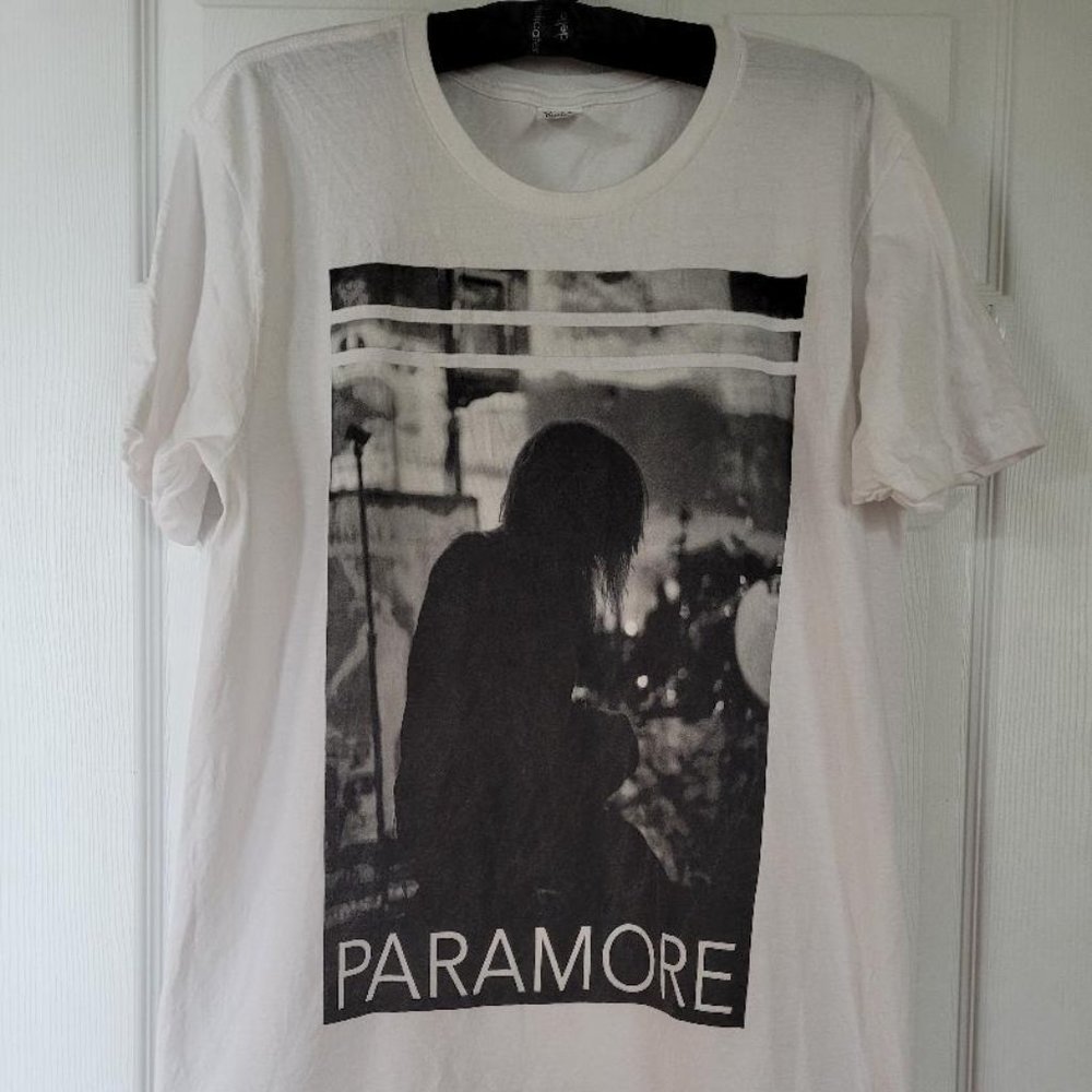 Paramore Band Tee Shirt Large Men